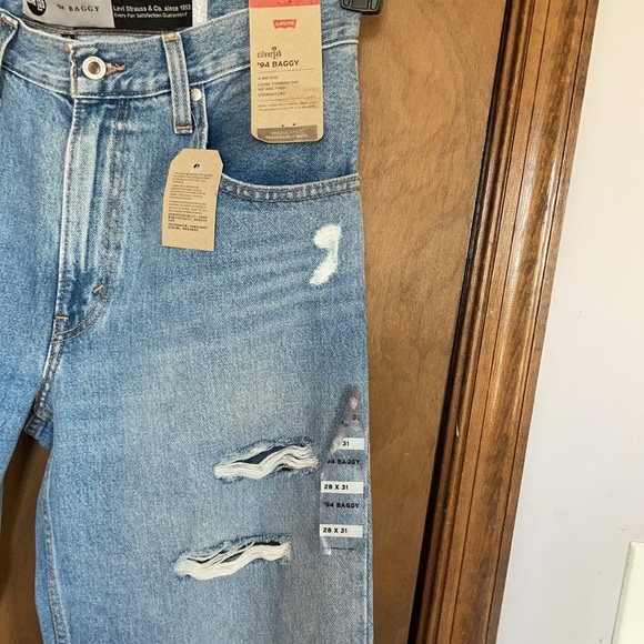Relisted Levi’s 94’ baggy jean distressed midrise straight leg jean denim 28 - Picture 6 of 17